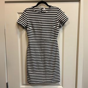 Old Navy Black White Stripe Short Sleeve Form Fitting Dress - size S
